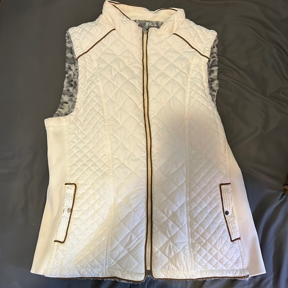 White/animal print reversible vest